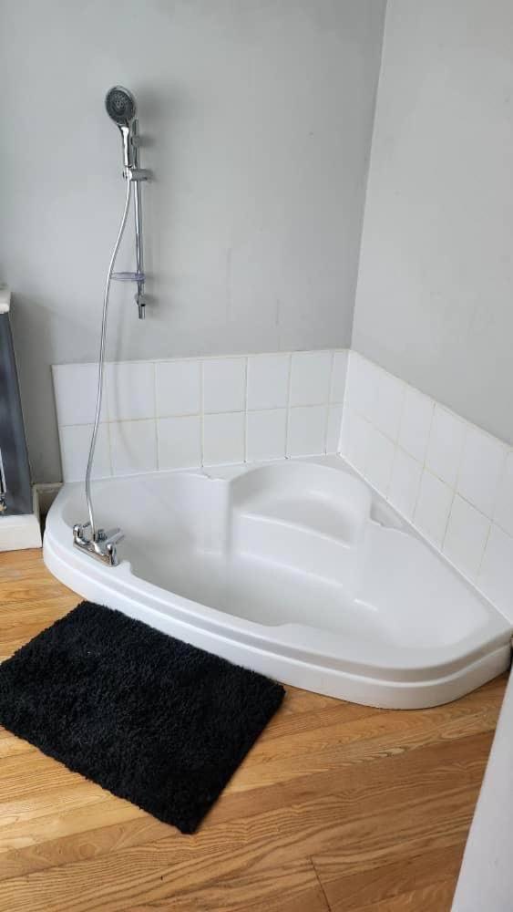 Cosy 4 Bed Home Edmonton Esterno foto